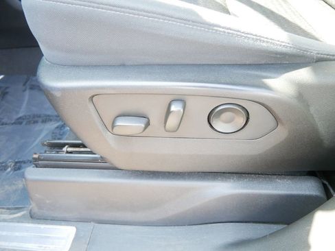 Used 2022 GMC Sierra 1500 Elevation w/ Preferred Package image 17