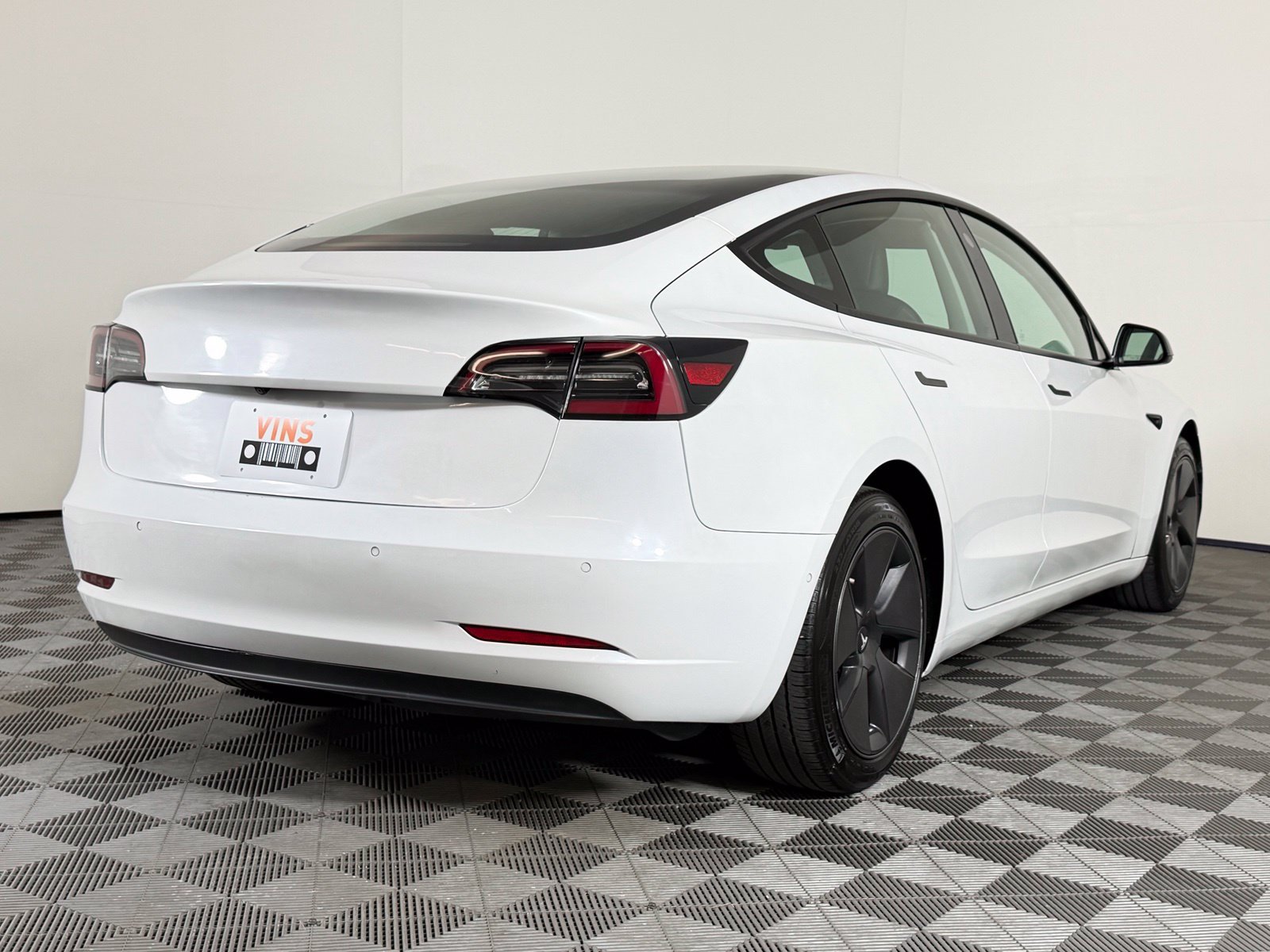 Used 2021 Tesla Model 3 Long Range AWD/4WD image 9