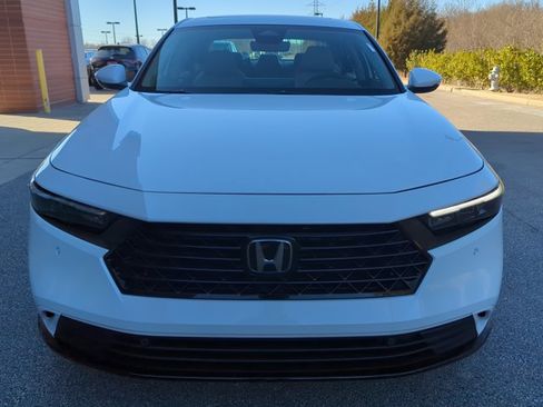 Certified 2025 Honda Accord EX-L image 5