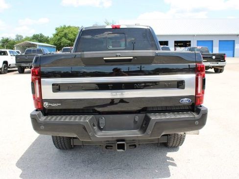 Used 2022 Ford F350 Platinum w/ Tremor Off-Road Package AWD/4WD image 9