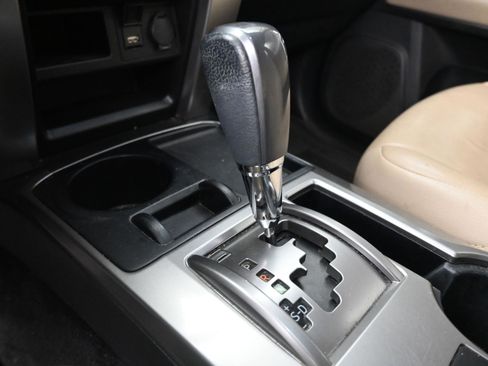 Used 2022 Toyota 4Runner SR5 RWD image 31