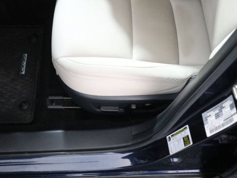 Certified 2023 MAZDA CX-30 AWD 2.5 S w/ Preferred Package image 21