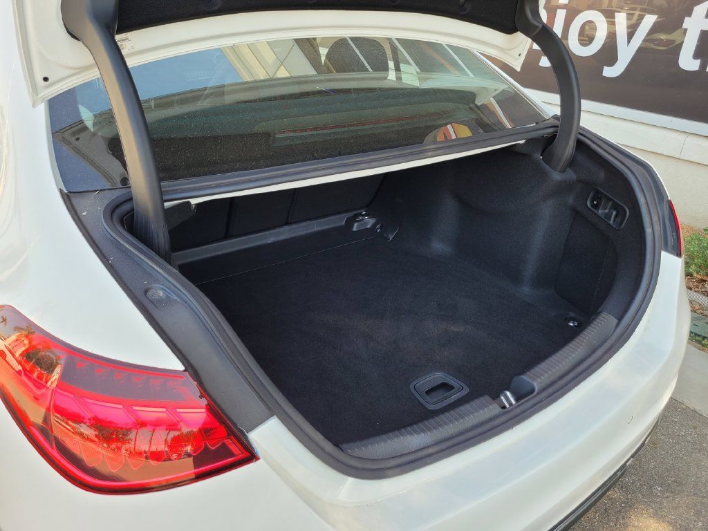 Used 2023 Mercedes-Benz C 300 Sedan image 34