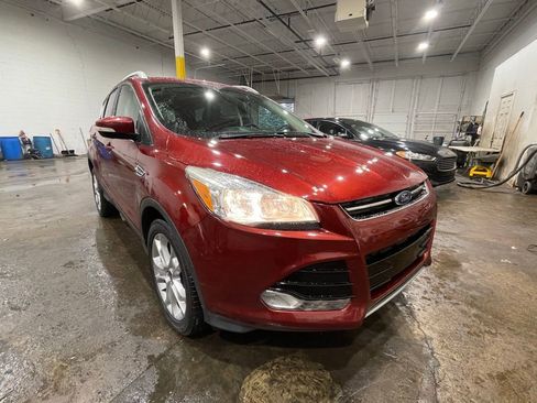Used 2015 Ford Escape Titanium image 3