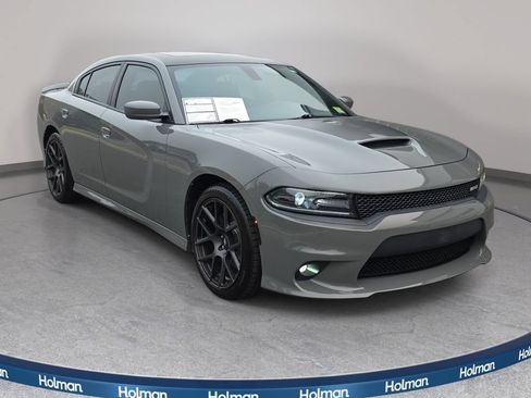 Used 2017 Dodge Charger R/T RWD image 3