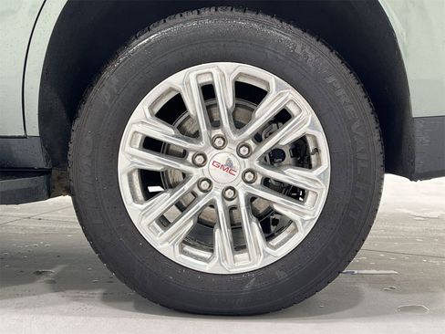 Used 2023 GMC Yukon SLT image 10