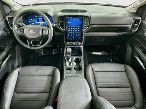 Used 2025 Ford Ranger Lariat w/ FX4 Off-Road Package AWD/4WD image 13