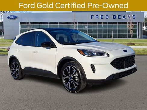 Certified 2022 Ford Escape SE w/ SE Sport Appearance Package image 1