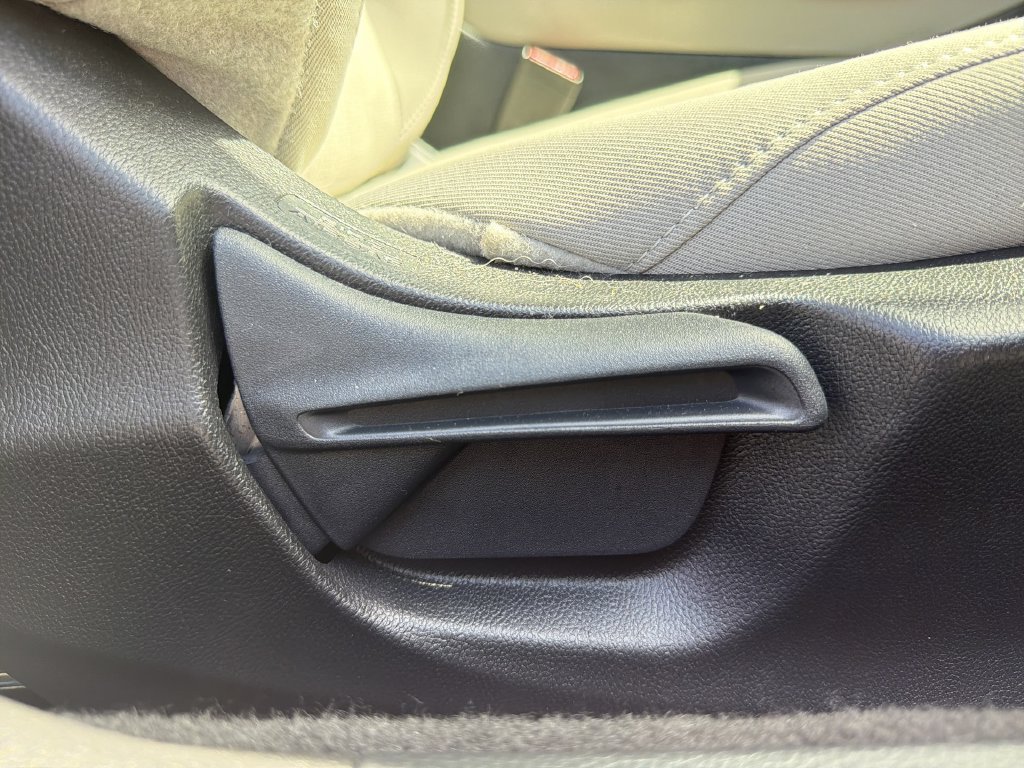 Certified 2024 Honda Accord EX image 39