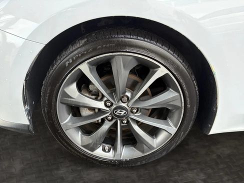 Used 2020 Hyundai Veloster 2.0 Premium FWD image 34