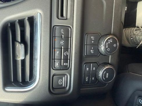 Used 2022 Chevrolet Tahoe Premier image 47