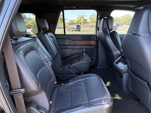 Used 2023 Lincoln Navigator L Reserve image 31