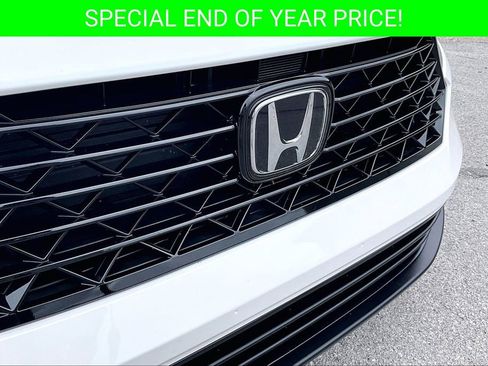 Certified 2025 Honda Accord SE image 33