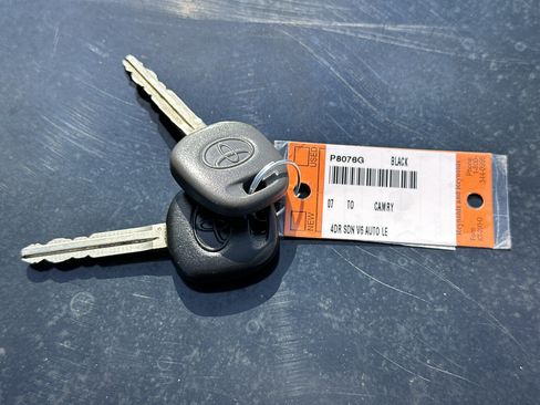 Used 2007 Toyota Camry LE FWD image 36