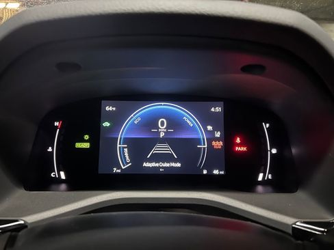 New 2026 Toyota Camry Hybrid FWD image 37