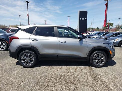 Certified 2024 Kia Seltos LX AWD/4WD image 3