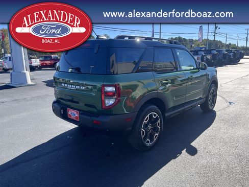 New 2025 Ford Bronco Sport Outer Banks image 4