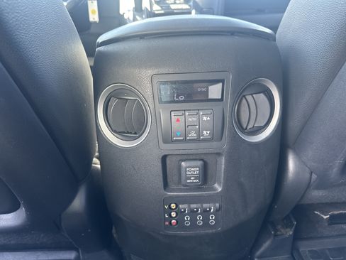 Used 2012 Honda Pilot Touring image 18