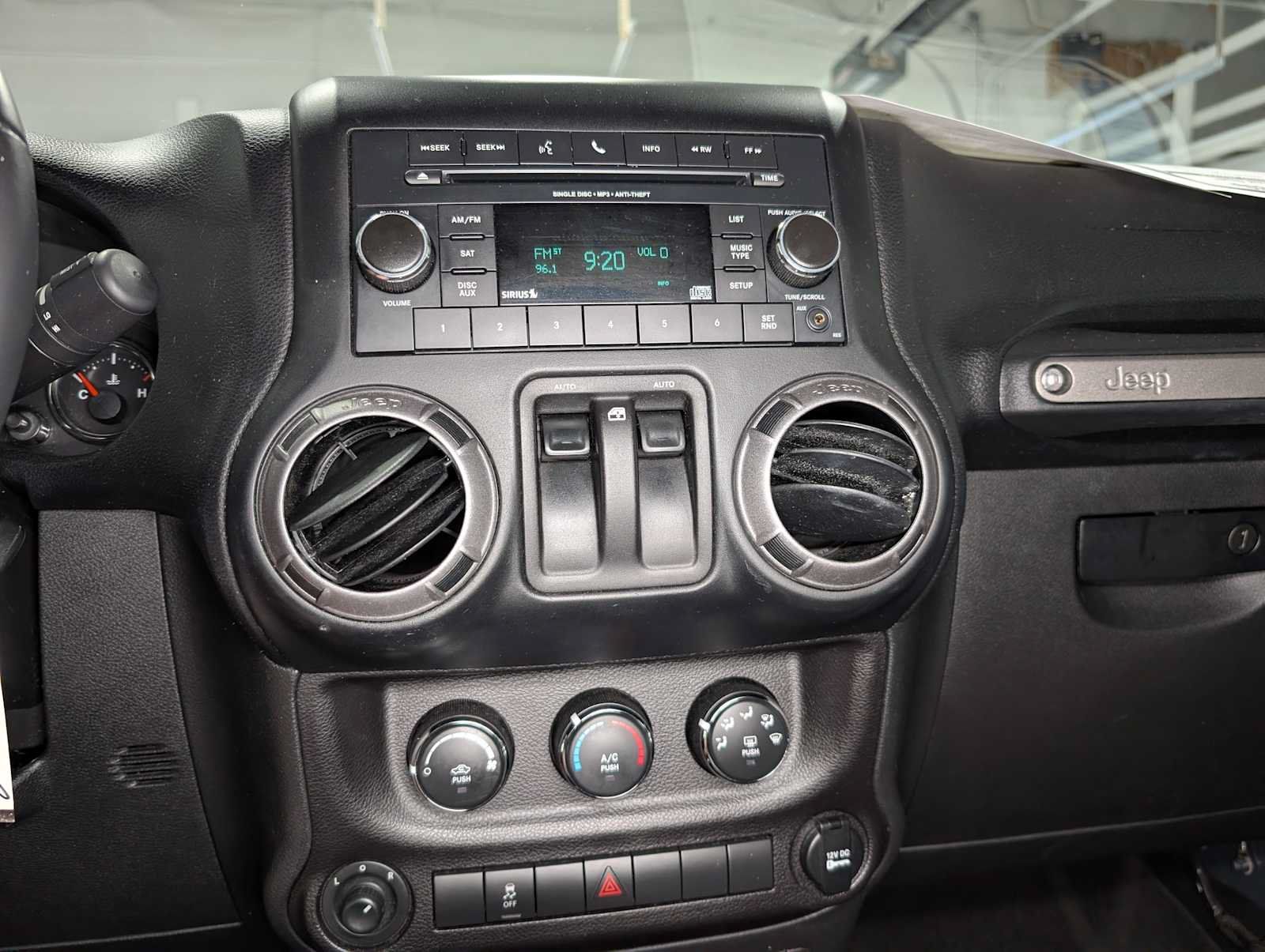 Used 2017 Jeep Wrangler Sport w/ Quick Order Package 23S AWD/4WD image 29