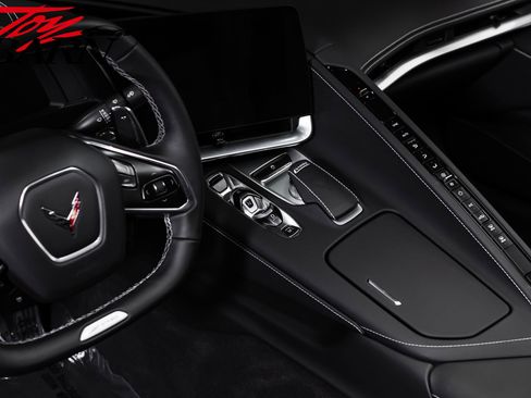 Used 2024 Chevrolet Corvette Z06 RWD image 32