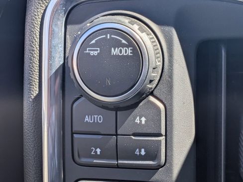 Used 2022 Chevrolet Silverado 1500 RST image 23