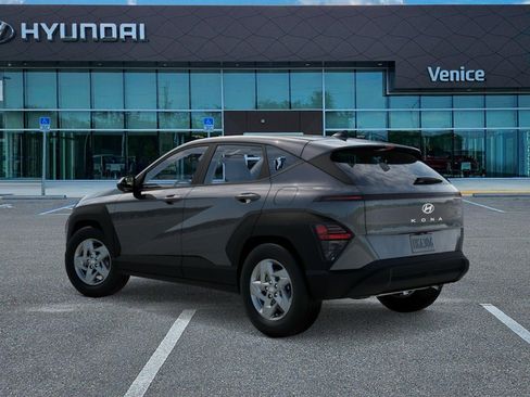 New 2027 Hyundai Kona SE FWD image 5