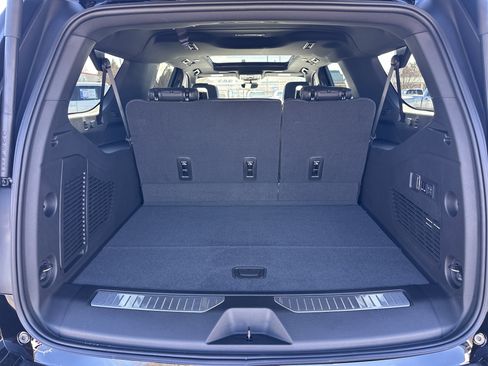 New 2026 Chevrolet Suburban High Country w/ Sun And Tow Package RWD image 20