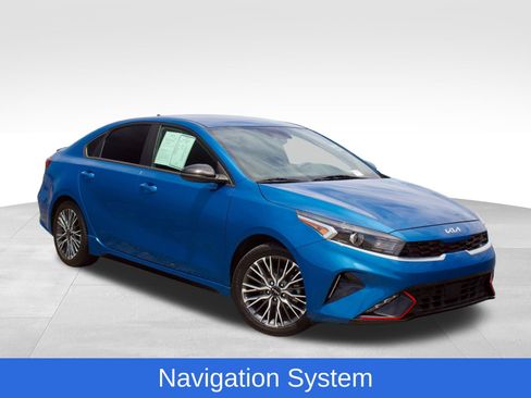 Used 2023 Kia Forte GT-Line w/ GT-Line Technology Package FWD image 2