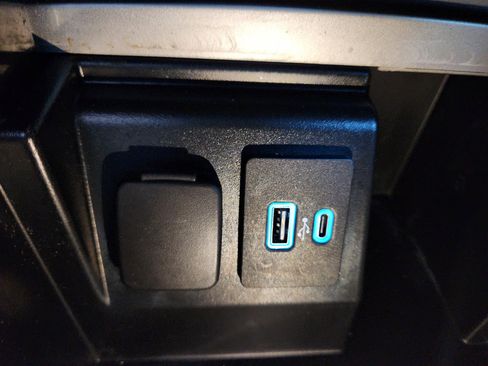 Used 2021 Ford Explorer ST w/ Equipment Group 401A image 34