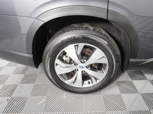 Certified 2024 Subaru Ascent Premium w/ Convenience Package image 14