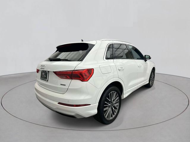 Used 2022 Audi Q3 2.0T Premium AWD/4WD image 4