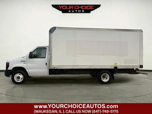 Used 2014 Ford E-350 and Econoline 350 Super Duty RWD image 2