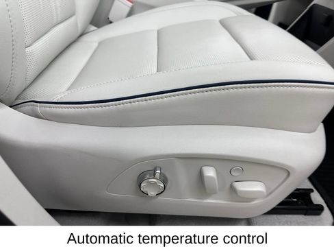 Used 2026 Buick Enclave Avenir w/ Super Cruise Package AWD/4WD image 21