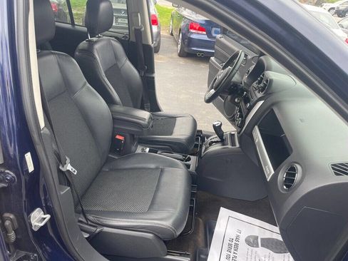 Used 2016 Jeep Compass Latitude image 27