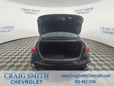 Used 2022 Kia Forte LXS w/ LXS Technology Package image 5