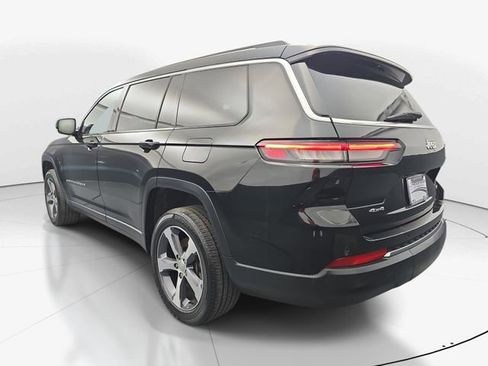 Used 2023 Jeep Grand Cherokee L Limited AWD/4WD image 8