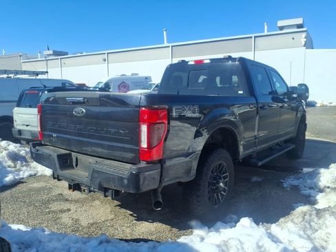 Used 2021 Ford F250 Lariat image 2