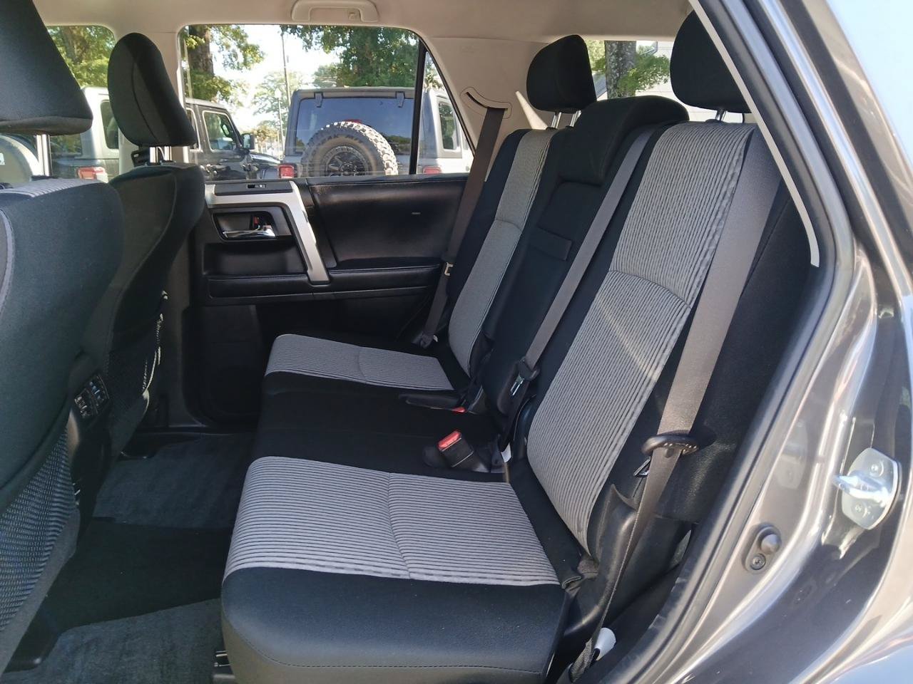 Used 2018 Toyota 4Runner SR5 RWD image 12