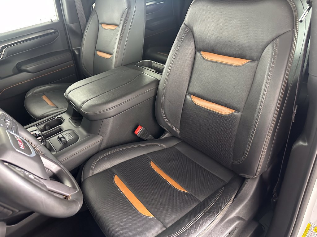 Used 2024 GMC Sierra 1500 AT4 w/ Technology Package AWD/4WD image 22