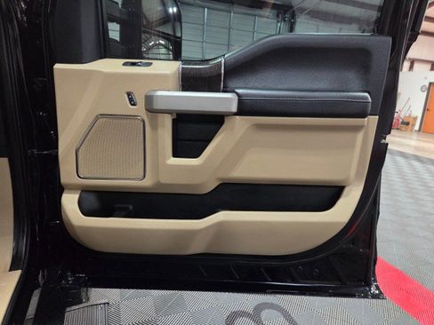 Used 2021 Ford F250 Lariat w/ Lariat Ultimate Package image 40