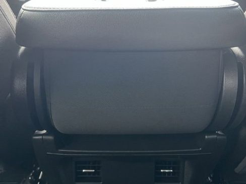 Used 2022 Chevrolet Silverado 1500 Custom Trail Boss image 19