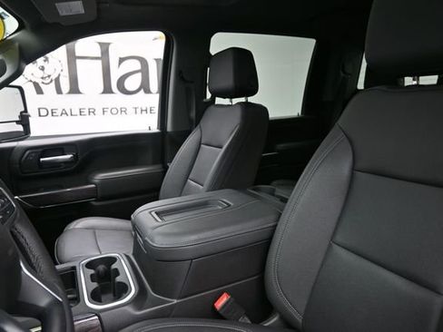 Used 2022 Chevrolet Silverado 2500 LTZ AWD/4WD image 16