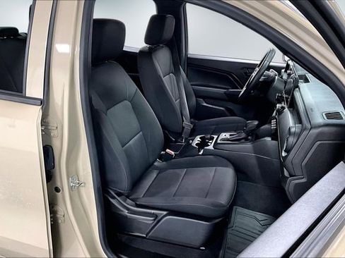 Used 2024 Chevrolet Colorado W/T image 26