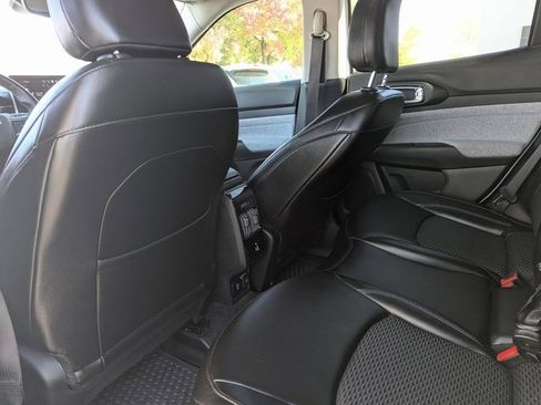 Used 2022 Jeep Compass Latitude w/ Convenience Group image 27