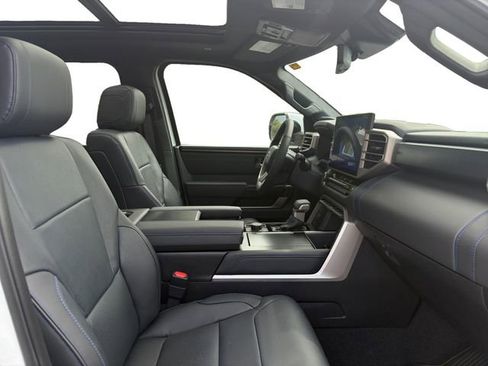 New 2026 Toyota Tundra Platinum AWD/4WD image 17