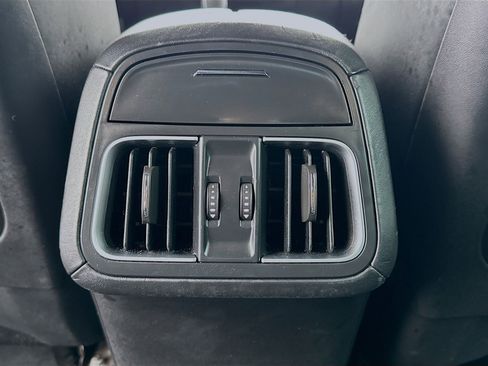 Used 2020 Maserati Levante GranSport image 17