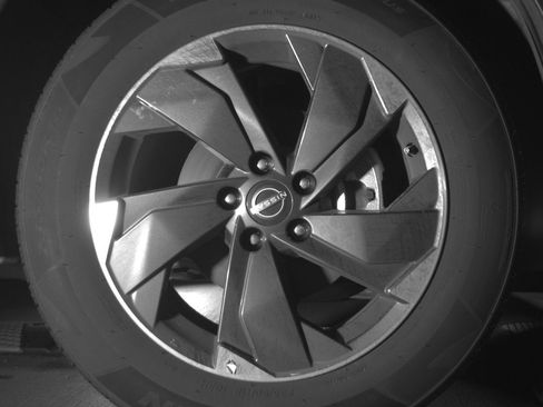 Used 2025 Nissan Rogue SV image 13