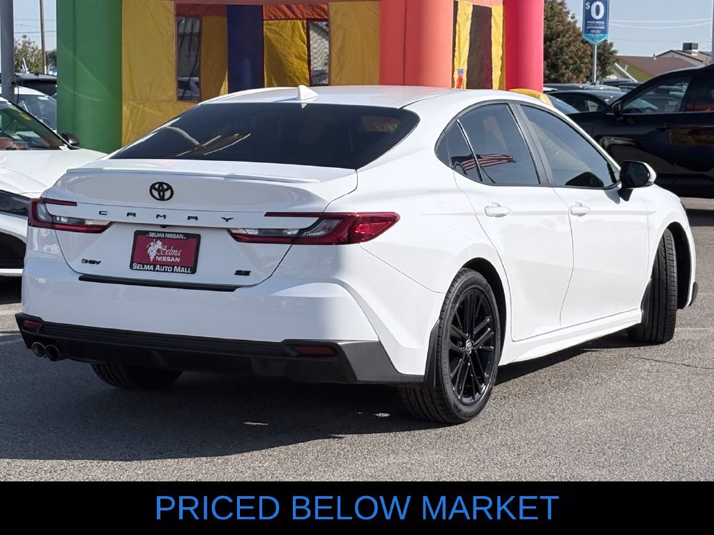 Used 2025 Toyota Camry SE FWD image 5