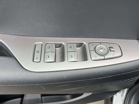 Certified 2022 Hyundai Palisade SE image 16