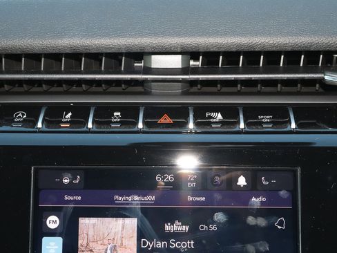 New 2025 Jeep Grand Cherokee Laredo w/ Luxury Tech Group I image 20